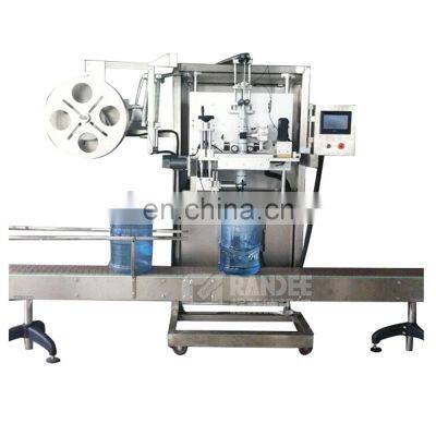 Automatic 5 gallon cap shrink sleeve labeling machine cap sealing machine for 5 gallon bottle buckets water labeling machine