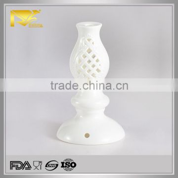 White gold rim ceramic flower vase floor lamp, under vase light