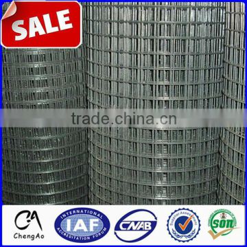 With CE certificated PVC coated welded wire mesh fence roll for poultry cage