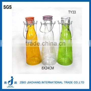 nice cheap colored cylinder spraying glass bottle with ceramic clip lid