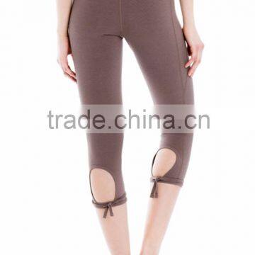 New Arrival Stylish Design Tie End Women Workout Fitness Bottom Wear Crop Capri Pants