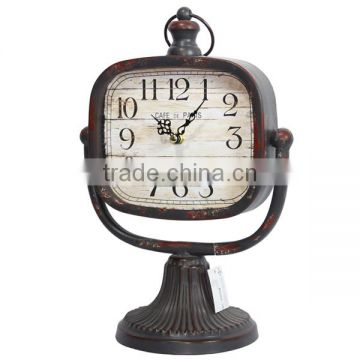 Decorative Rotating Old Fashioned Table Clock