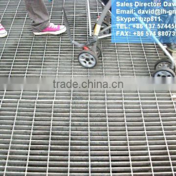 galvanized outdoor grating, galvanized outdoor drain grating, outdoor steel structure grating floor