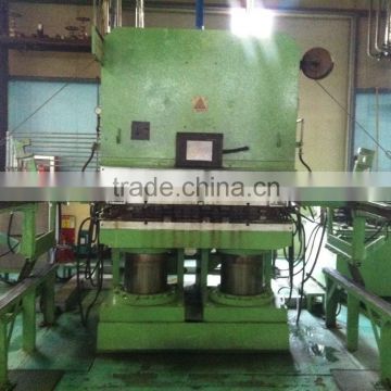 C type rubber track hydraulic press with no joints