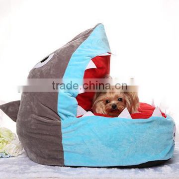 Pet Beds & Accessories type shark pet bed