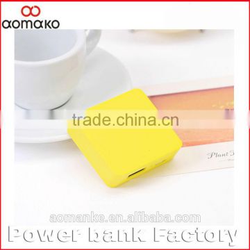 W208 China manufacturer 2000mah biscuit shape power bank cookies smart power bank