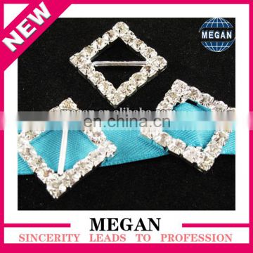 wholesale rhombus shaped crystal buckle sets for wedding decoration