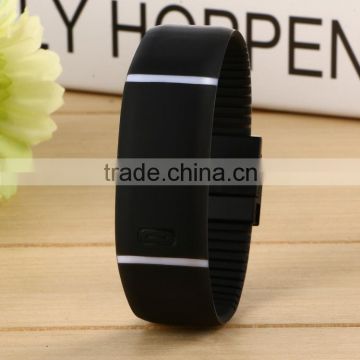 2016 Candy children boy girl custom touch screen sport silicone led watch for sale, fashion bracelet watch, silicone kid watch