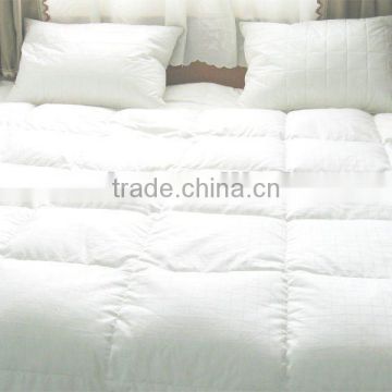 Wholesale cheap goose feather duvet hotel bedding comforter set