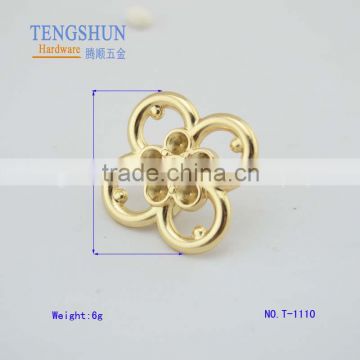 manufacture the high quanlity metel accessories for bag flower shape label for purse or shoes