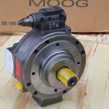 D954-5027-10 Moog Hydraulic Piston Pump 28 Cc Displacement Drive Shaft