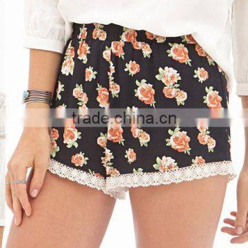 hot selling Crochet-Trimmed Floral Shorts