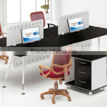 standard office desk demention