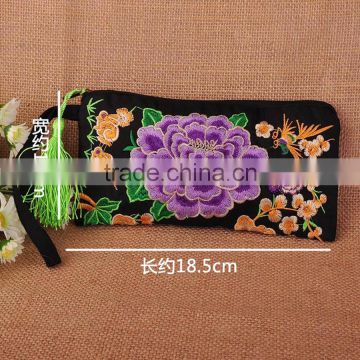 2016 hot sale high quality and beautiful colorful china style ethnic embroidery bag wallet for lady