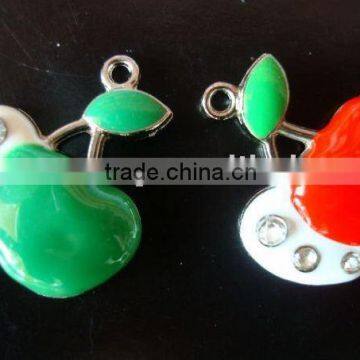 apple shape alloy pendant,red color and green color