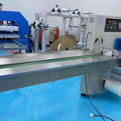 Three Servo Surgical Mask Packaging Food Packaging Machine Fully Automatic