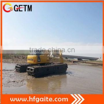 Able to work on soft terrain and in water amphibious excavator