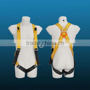 Retractable industrial safety belt