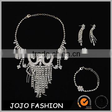 Fahion wedding series woman bulk necklace silver plated diamond bridal jewelry set                        
                                                                                Supplier's Choice