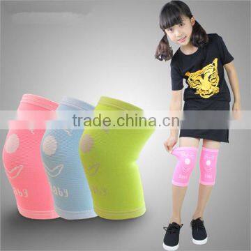 Kids Knee Compression Sleeve Support for Running, Jogging, Sports