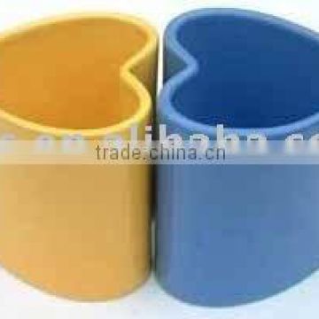 Professional customize color glaze heart shaped lovers ceramic mug cups