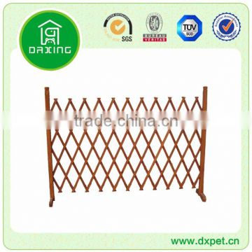 Easily assembled quality-assured cheap yard fencing