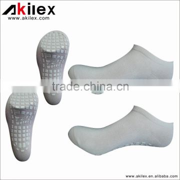 Customized Anti Slip Trampoline Socks yoga socks soccer socks factory low price