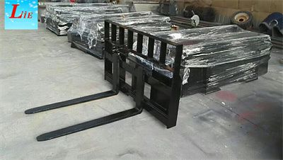 Chinese Skid steer loader forks attachments