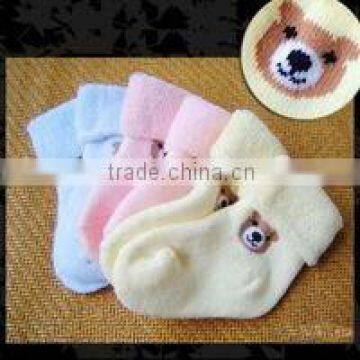 Fashionable bear cotton baby socks