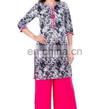 Woman ethnic party and casual wear pendant at slit A line style cotton tunic