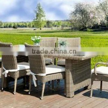 2017 Trade Assurance most popular leisure royal design heavy-duty pe rattan handmade dining table set designs