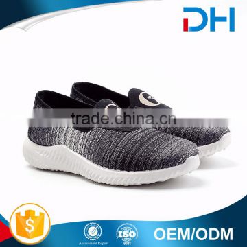 China wholesale low price PVC outsole flat casual sport men shoes $1 dollar shoes 2017