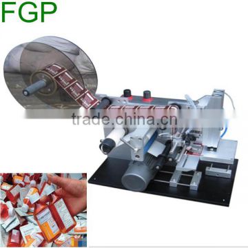 Semi automatic flat bottle/bag/pouch labeling machine flat surface printing machine for
