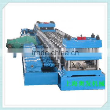 Products making highway guardrail roll forming machine