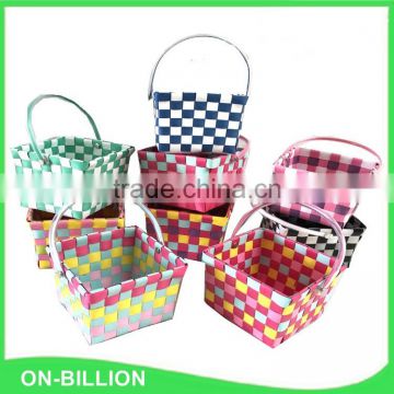 Cheap colorful plastic woven decorative baskets for wedding