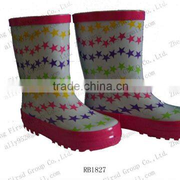 2013 kids' cute rubber rain boots with colorful star pattern