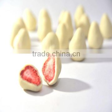 healthy and delicious strawberry chocolate snack food83