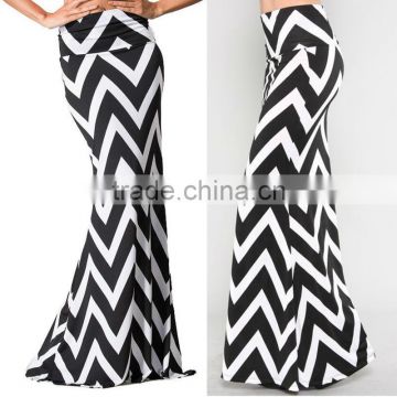 hot selling latest black and white wholesale chevron maxi skirt long design
