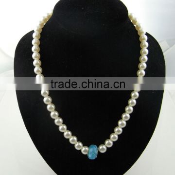 wholesale chunky white beaded bubblegum necklace