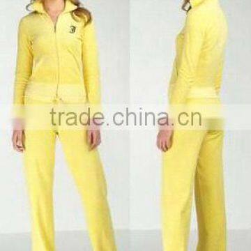 2015 OEM/ODM Yellow Velour Women Tracksuit Jogging Design