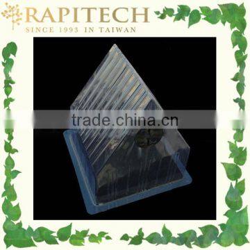 28cm x 28cm x 30cm Plastic Gardening Propagator