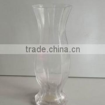 CLEAR GLASS VASE SUITABLE FOR THE FRESH FLOWERS