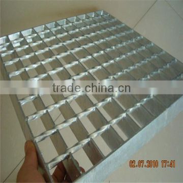 low price hot sale galvanized serrated steel grating panel,steel lattice, steel grille, steel fence, steel grate, bar grating