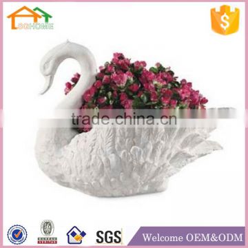 Factory Custom made best home decoration gift polyresin resin swan planter