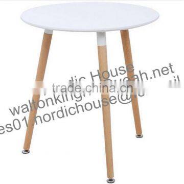 Modern Style Big Table with MDF Desktop Wood Legs Round Dining Table for Home Using Clubs Coffee table