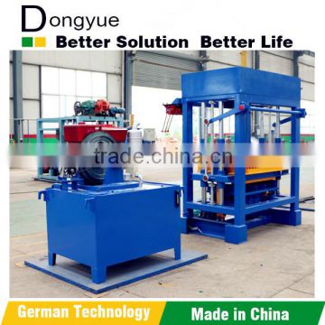 Dongyue Factory supply QT4-30 Hydraulic Diesel Engine Hollow Block Machine best selling in Africa