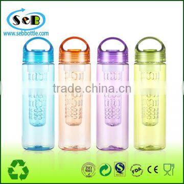 US hot sell Health lemon fruit infusion bottle water bottle with infuser