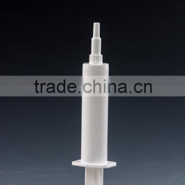 plastic syringe for treat mastitis intramammary infusion for cow dry period