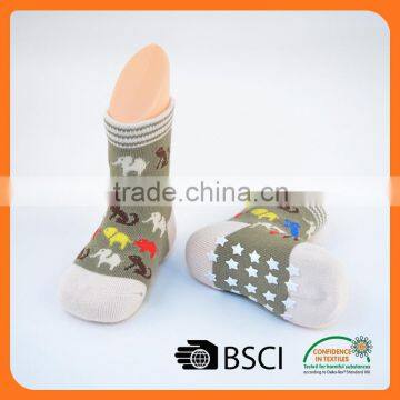 custom animal design cotton anti-slip indoor boy child tube sock