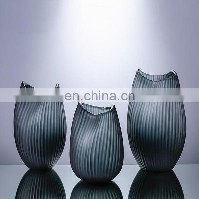 Wholesale Newest Fashion Modern Wedding Table Glass Vase For Flowers Terrarium Plants Handmade Decor